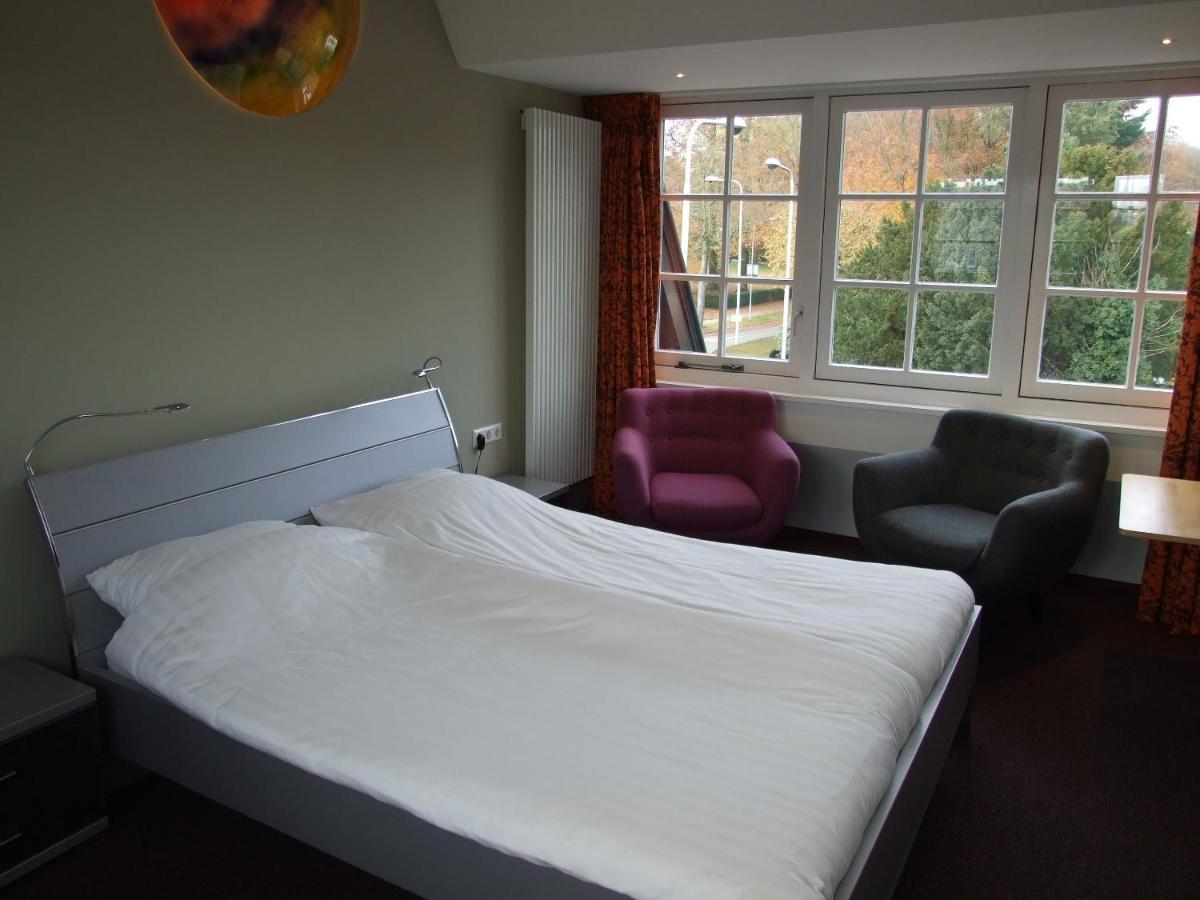 Meneer Pos Couette-café Velp (Gelderland)